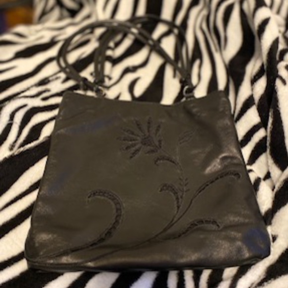 Bloomingdale's Handbags - Bloomingdale's Italian leather embroidered bag (unique)